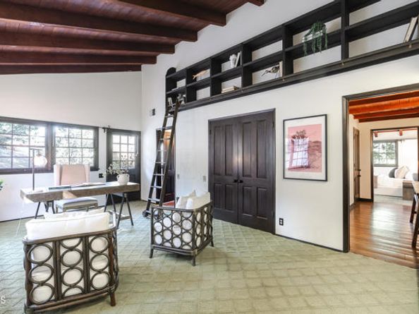 10400 Mcbroom Street, Sunland (los Angeles) CA 91040