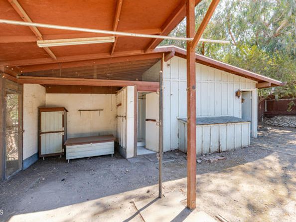 10400 Mcbroom Street, Sunland (los Angeles) CA 91040