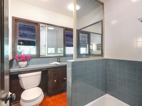 10400 Mcbroom Street, Sunland (los Angeles) CA 91040