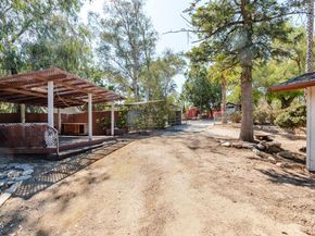 10400 Mcbroom Street, Sunland (los Angeles) CA 91040