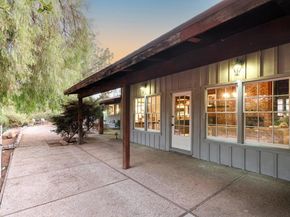 10400 Mcbroom Street, Sunland (los Angeles) CA 91040