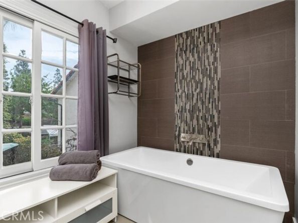 21832 Bass Lake, Lake Forest (el Toro) CA 92630