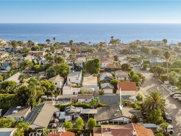 469 Oak, Laguna Beach CA 92651