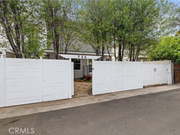 724 San Miguel Avenue, Venice (los Angeles) CA 90291