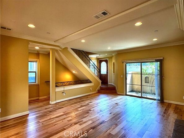 706 S Pacific Coast, Redondo Beach CA 90277