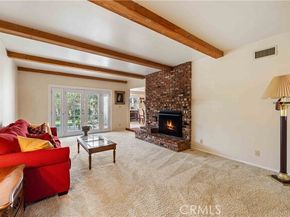 9827 Sylvia Avenue, Northridge (los Angeles) CA 91324