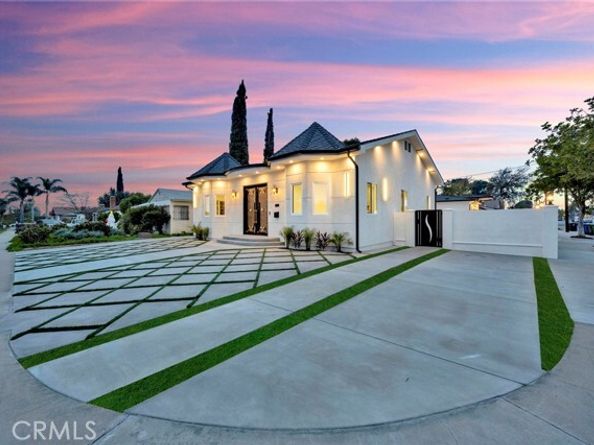 8149 Saint Clair Avenue, North Hollywood (los Angeles) CA 91605