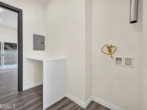 8149 Saint Clair Avenue, North Hollywood (los Angeles) CA 91605