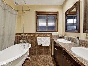 22677 Criswell, West Hills (los Angeles) CA 91307