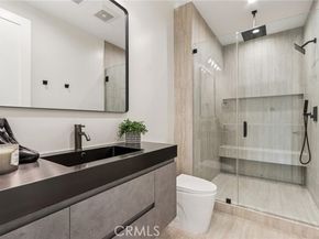 8006 Lloyd Avenue, North Hollywood (los Angeles) CA 91605