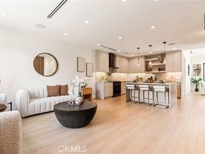 8006 Lloyd Avenue, North Hollywood (los Angeles) CA 91605