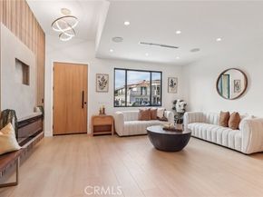 8006 Lloyd Avenue, North Hollywood (los Angeles) CA 91605