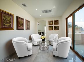 10521 Mary Bell Avenue, Burbank CA 91040