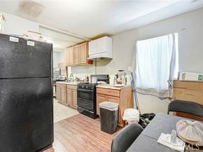 11068 Penrose Street, Sun Valley (los Angeles) CA 91352