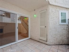 18411 Hatteras Street 138, Tarzana (los Angeles) CA 91356