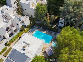 18411 Hatteras Street 138, Tarzana (los Angeles) CA 91356