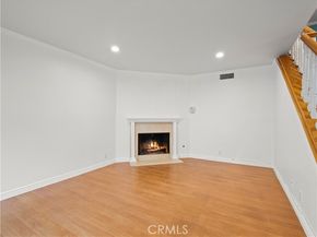 18411 Hatteras Street 138, Tarzana (los Angeles) CA 91356