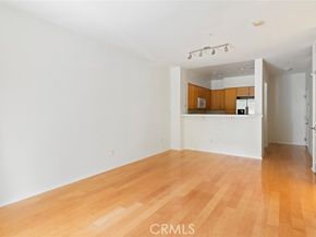 6400 Crescent Park E 111, Los Angeles CA 90094