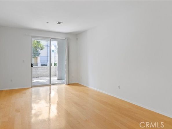 6400 Crescent Park E 111, Los Angeles CA 90094