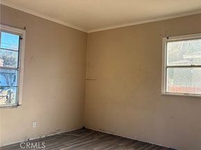 6331 Columbus Avenue, Van Nuys (los Angeles) CA 91411