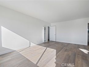 10156 Laurel Cyn. Blvd., Pacoima (los Angeles) CA 91331