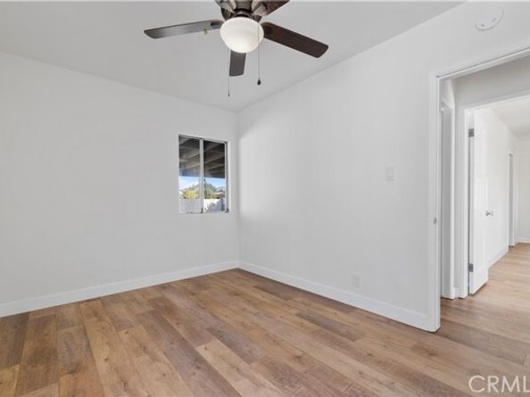 10156 Laurel Cyn. Blvd., Pacoima (los Angeles) CA 91331