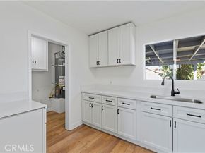 10156 Laurel Cyn. Blvd., Pacoima (los Angeles) CA 91331