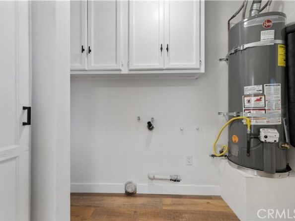 10156 Laurel Cyn. Blvd., Pacoima (los Angeles) CA 91331