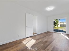 10156 Laurel Cyn. Blvd., Pacoima (los Angeles) CA 91331