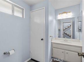 15735 Nordhoff Street 36, North Hills (los Angeles) CA 91343