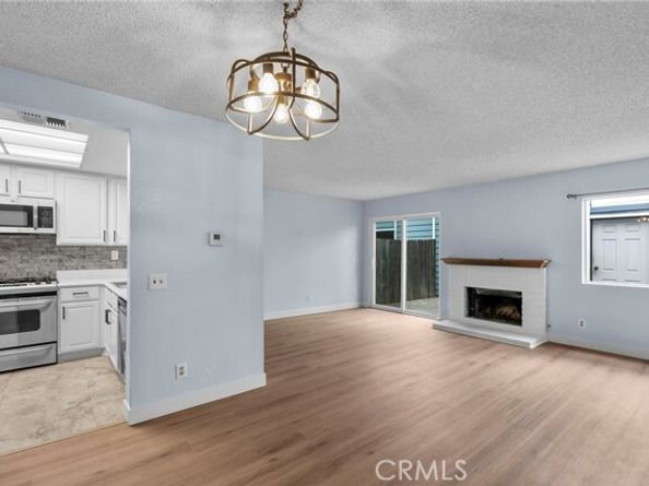 15735 Nordhoff Street 36, North Hills (los Angeles) CA 91343