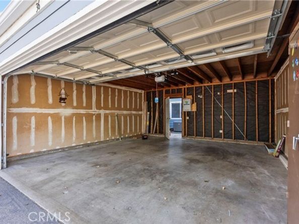 15735 Nordhoff Street 36, North Hills (los Angeles) CA 91343