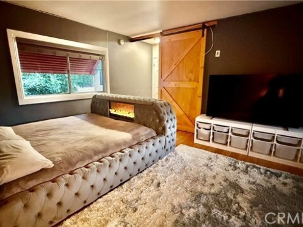 7904 Laurel Canyon 12, North Hollywood (los Angeles) CA 91605