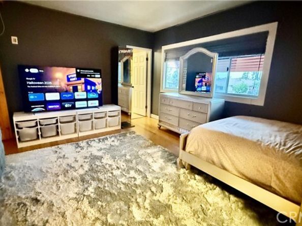 7904 Laurel Canyon 12, North Hollywood (los Angeles) CA 91605