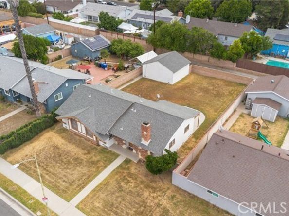 7646 De Soto Avenue, Canoga Park (los Angeles) CA 91304