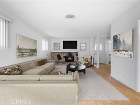 7646 De Soto Avenue, Canoga Park (los Angeles) CA 91304