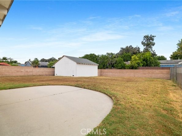 7646 De Soto Avenue, Canoga Park (los Angeles) CA 91304