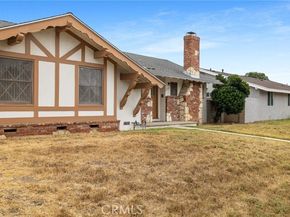 7646 De Soto Avenue, Canoga Park (los Angeles) CA 91304