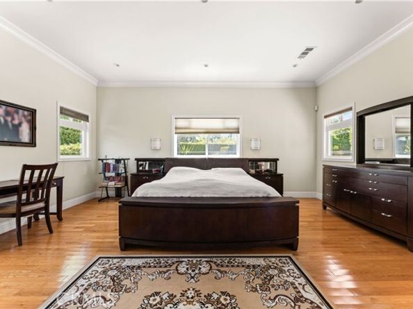 4811 Heaven Avenue, Woodland Hills (los Angeles) CA 91364