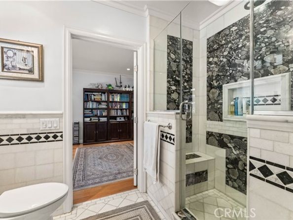 4811 Heaven Avenue, Woodland Hills (los Angeles) CA 91364