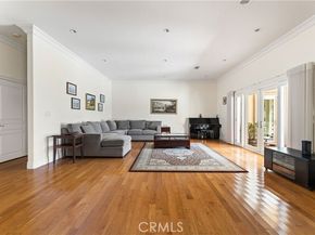 4811 Heaven Avenue, Woodland Hills (los Angeles) CA 91364