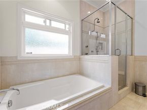 4811 Heaven Avenue, Woodland Hills (los Angeles) CA 91364