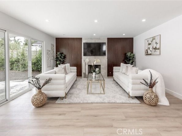 17101 Dearborn Street, Northridge (los Angeles) CA 91325