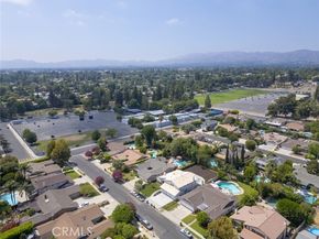 17101 Dearborn Street, Northridge (los Angeles) CA 91325