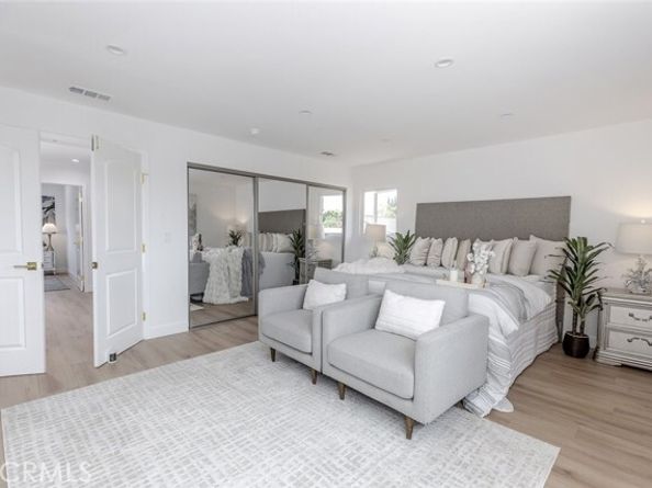 17101 Dearborn Street, Northridge (los Angeles) CA 91325