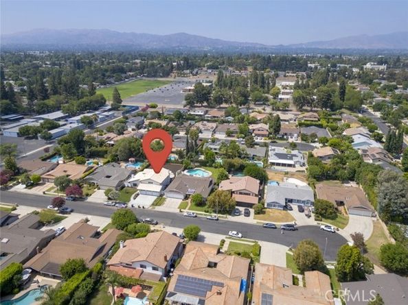 17101 Dearborn Street, Northridge (los Angeles) CA 91325