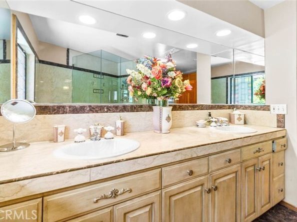 17861 Cathedral Pl, Encino (los Angeles) CA 91316