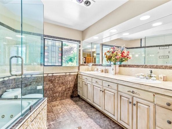 17861 Cathedral Pl, Encino (los Angeles) CA 91316