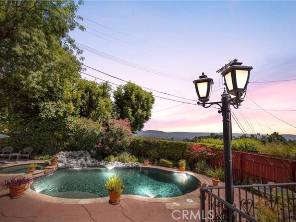 17861 Cathedral Pl, Encino (los Angeles) CA 91316