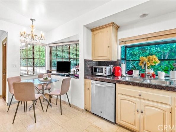 17861 Cathedral Pl, Encino (los Angeles) CA 91316